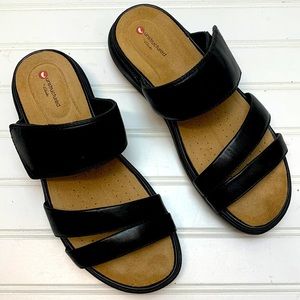 Clarks Unstructured black Leather sandals 8 EUC